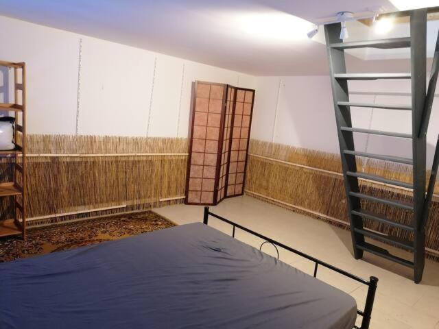 Appartement Avec Jardin Au Calme Montreuil Kültér fotó